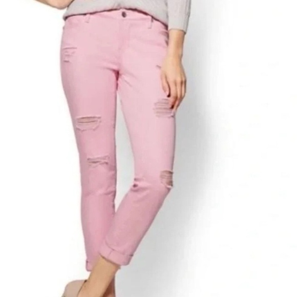 New York & Company Pink Distressed Jeans